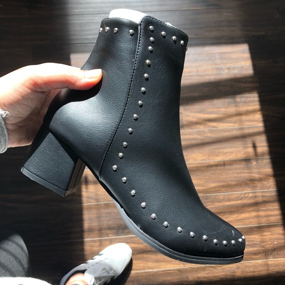 ✨Sz: 6 LEFT✨Penelope | Black Ankle Booties - Picture 5 of 8